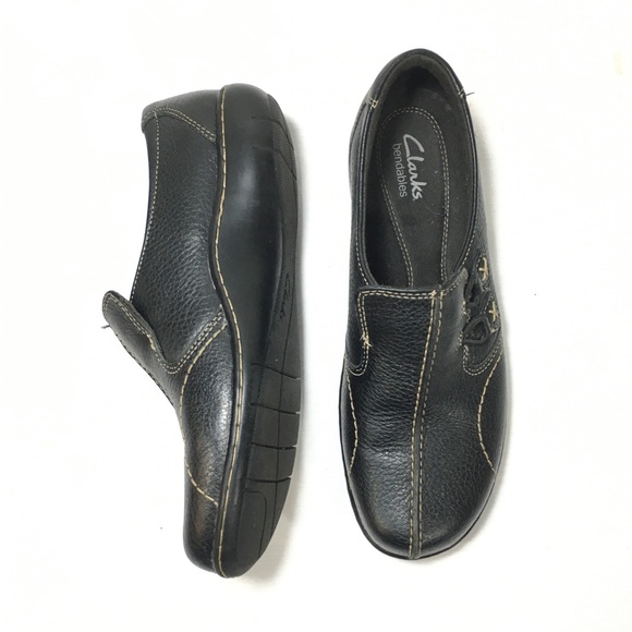 clarks flat black shoes